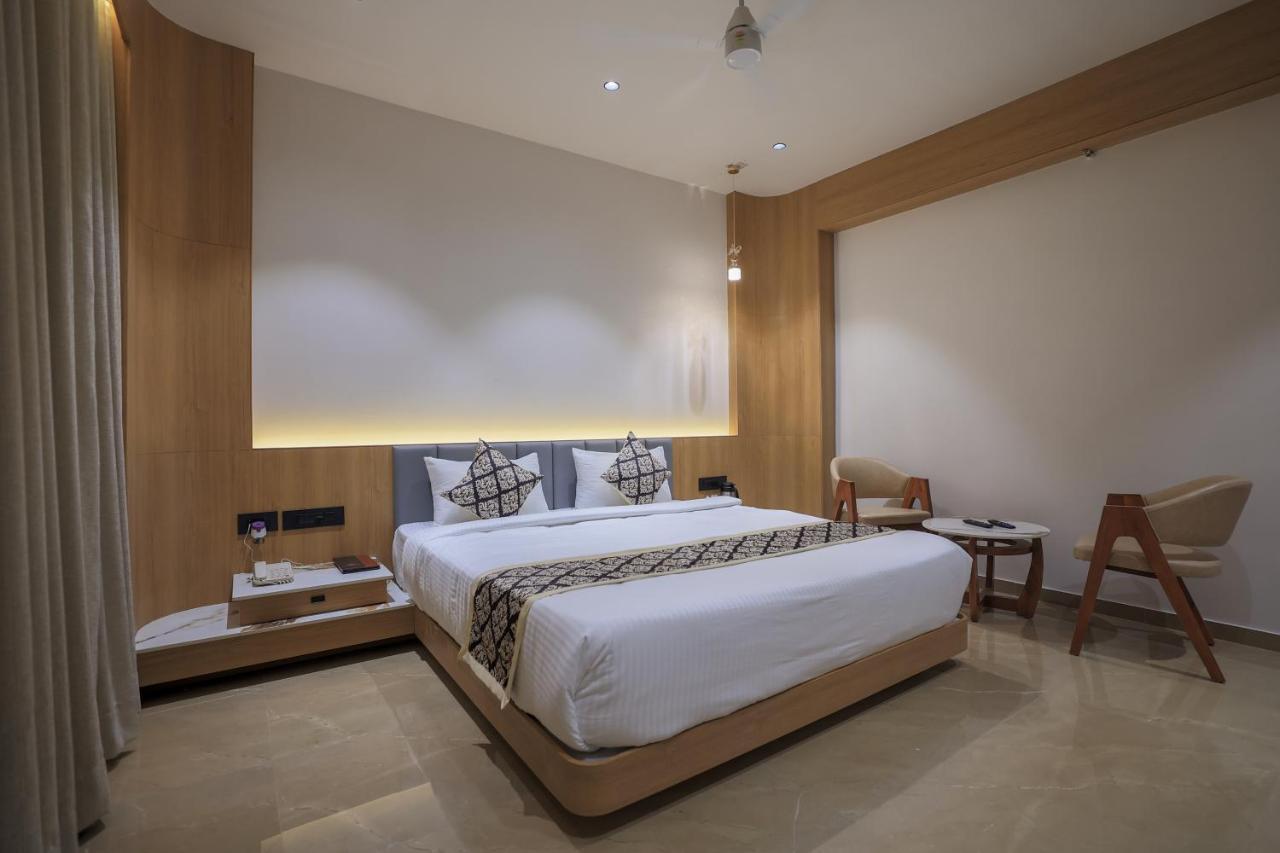 Hotel Aditya Mansingh Inn Somnāth Dış mekan fotoğraf
