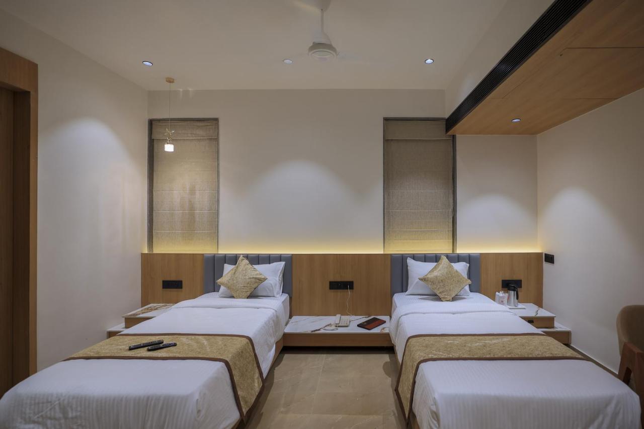 Hotel Aditya Mansingh Inn Somnāth Dış mekan fotoğraf