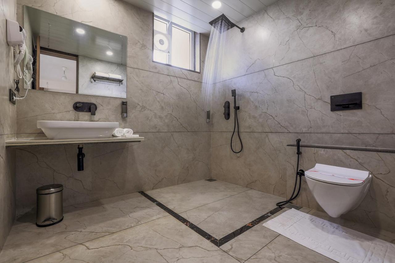 Hotel Aditya Mansingh Inn Somnāth Dış mekan fotoğraf