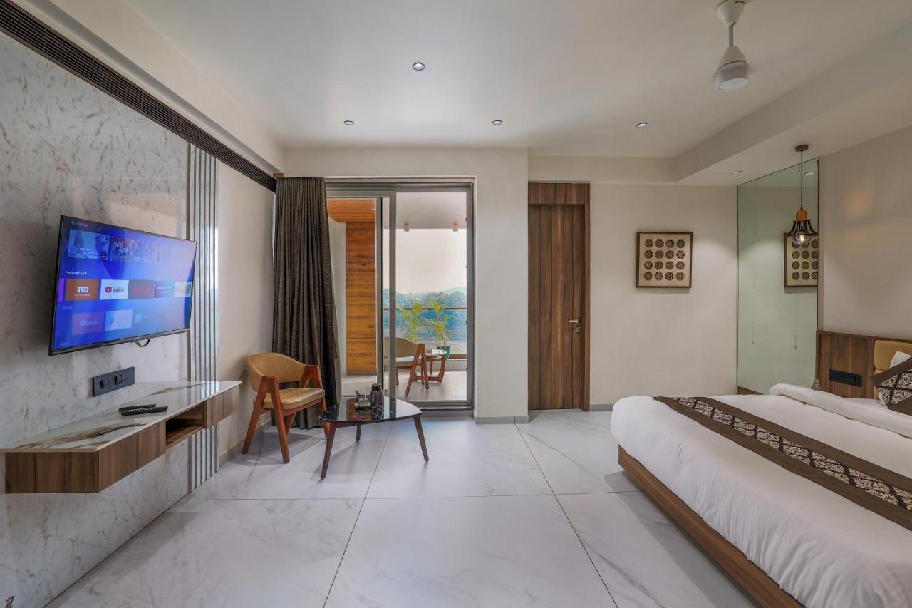 Hotel Aditya Mansingh Inn Somnāth Dış mekan fotoğraf