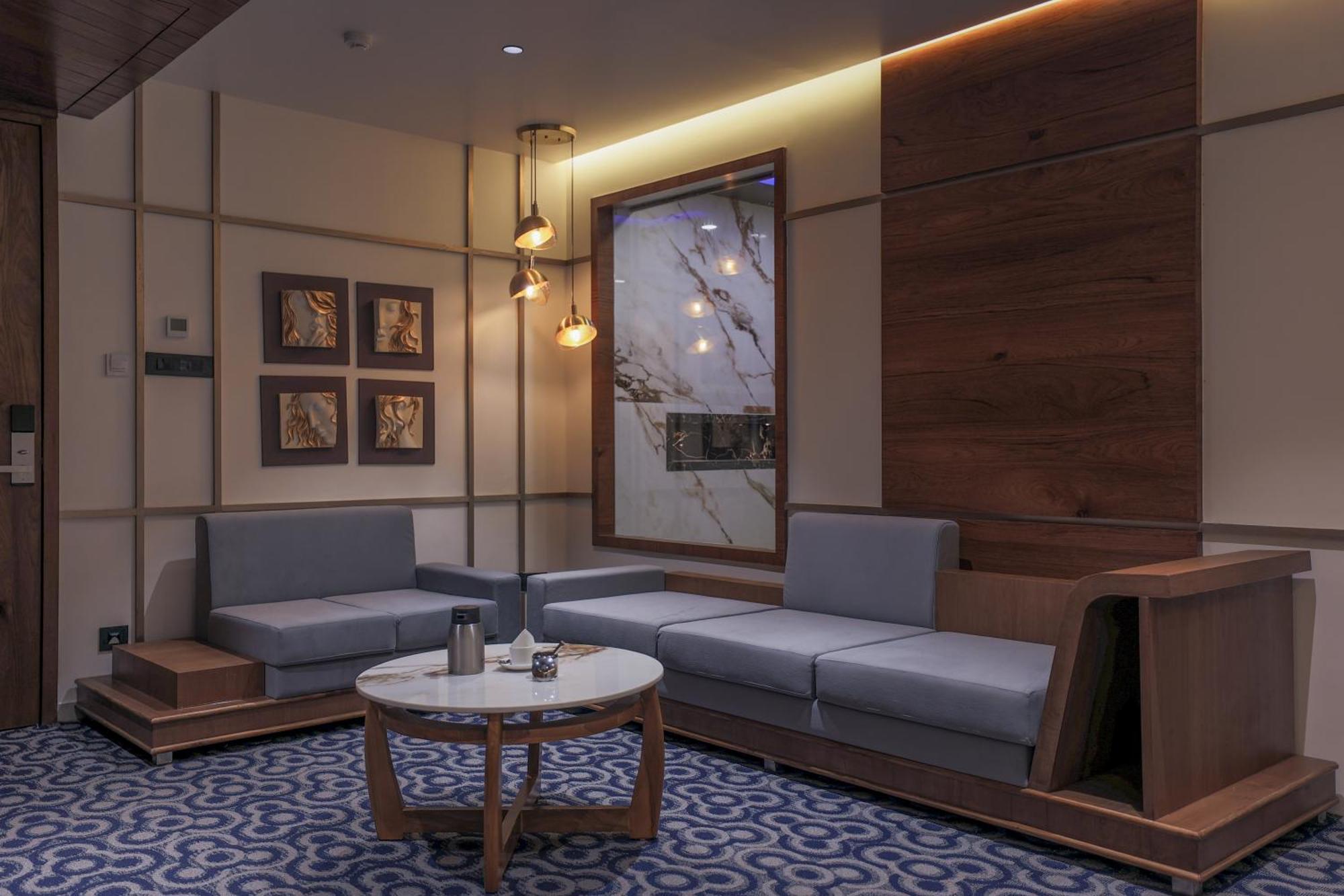Hotel Aditya Mansingh Inn Somnāth Dış mekan fotoğraf